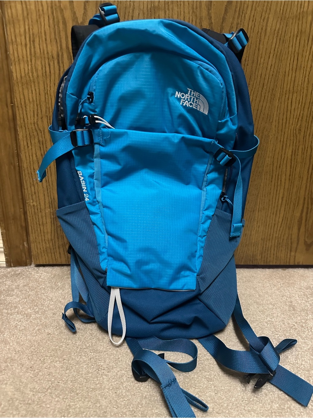 The North Face Bright Blue Two-Tone Basin 24 Backpack